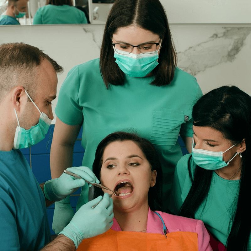 clinica implantologie si estetica dentara Timisoara
